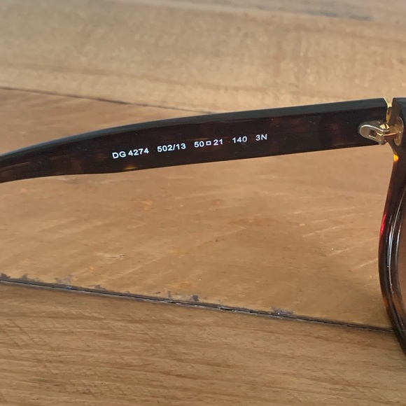 Dolce and Gabbana sunglasses - Picture 6 of 7